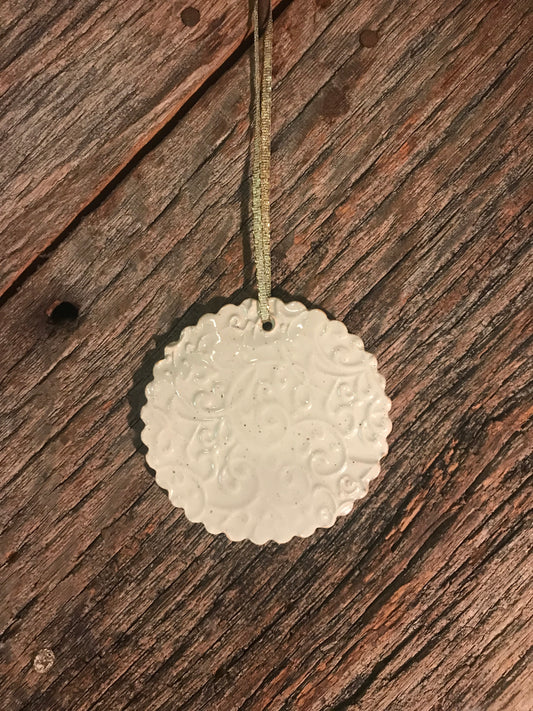 Ornament - Medallion - Cream